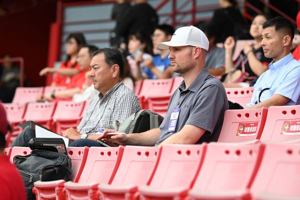 ▲▼日、美職球探到場觀察徐若熙。（圖／味全龍提供）