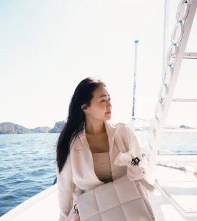 ▲詹子晴曬出多年前登上大小S主持節目的畫面。（圖／翻攝自詹子晴Instagram）