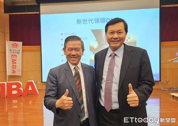 ▲佳世達集團董事長陳其宏受邀至成大EMBA分享「大艦隊策略」，吸引歷屆校友熱烈參與。（記者林東良翻攝，下同）