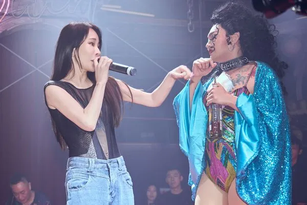 ▲▼ 温嵐無預警現身夜店狂歡。（圖／華納音樂提供）