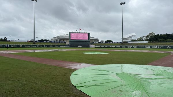 ▲花蓮球場因雨延賽。（圖／中華職棒提供）