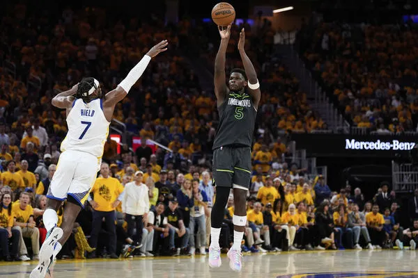 ▲▼灰狼艾德華茲。（圖／達志影像／美聯社）