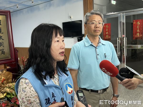▲▼金門縣立金城國民中學段考考題竟涉違反性平法規，金門縣教育處處長孫麗琪，金城國中校長謝志偉。（圖／記者林名揚翻攝)