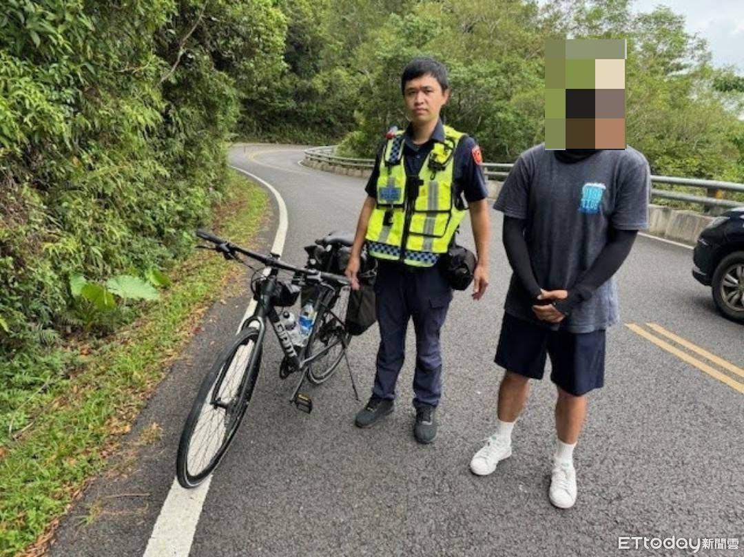 港籍旅客山路單車故障　台東警方熱心協助解困