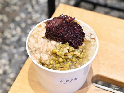 台中60元鹽滷豆花12種配料隨你裝！