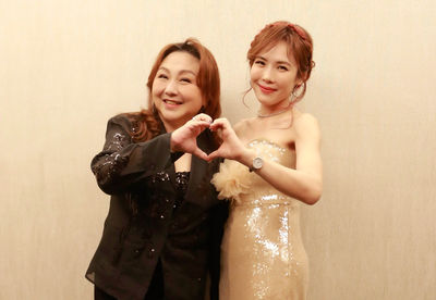 吳申梅開唱「大咖天后坐台下」! 手舉燈牌力挺「私下真實關係」曝