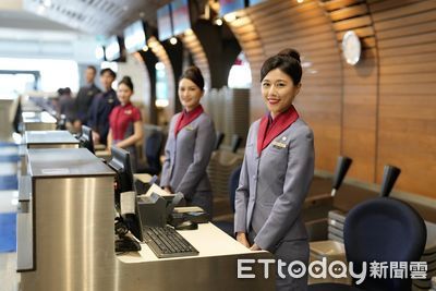 華航招募機場運務、資訊工程師 阿聯酋徵空服員「月薪8.8萬」