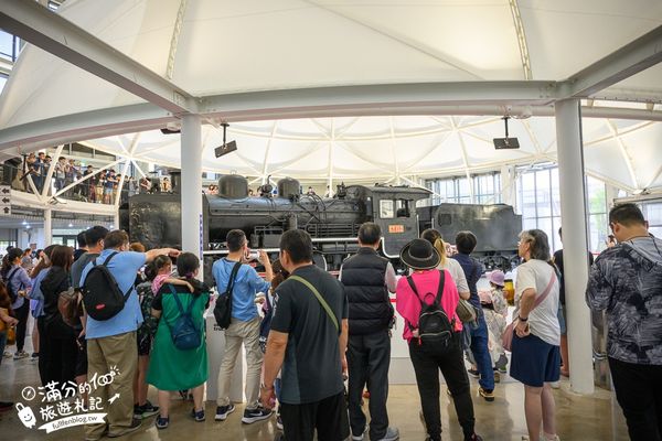 ▲▼苗栗新景點【苗栗火車頭園區】最新門票資訊&設施體驗,必搭小火車遊園.近距離與蒸汽火車合影趣味十足。（圖／部落客滿分的旅遊札記授權提供）