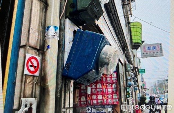 ▲肇事駕駛未停逕自駛離。（圖／八德警分局提供）