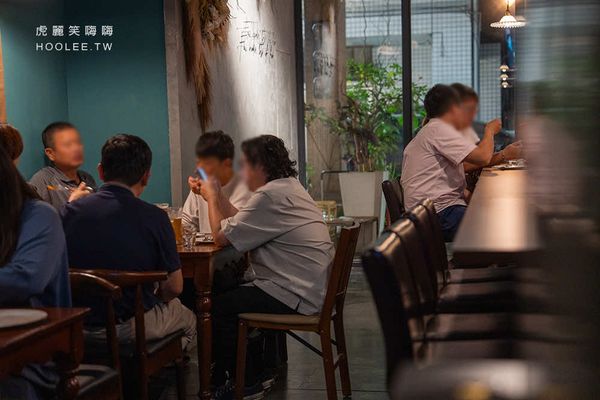 ▲▼小酌 FEWdrink。（圖／部落客虎麗笑嗨嗨授權提供）