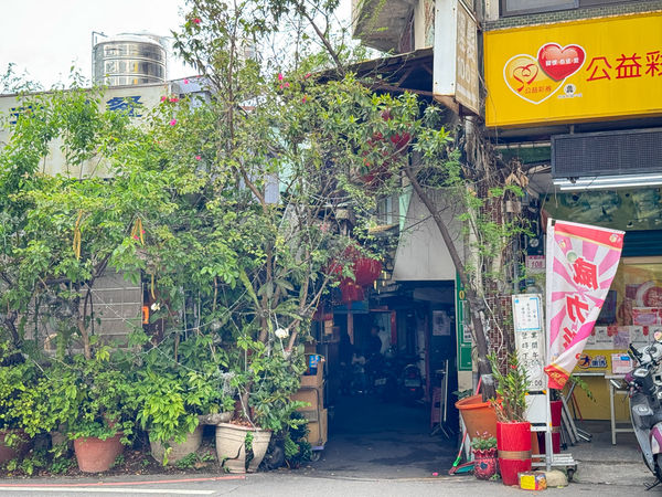 ▲▼橋頭老麵店。（圖／部落客VIVIYU小世界授權提供）