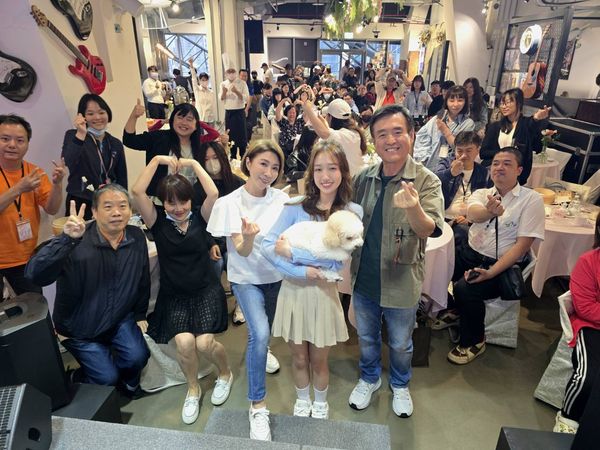 ▲李翊君、檢場夫妻與女兒王敏淳在母親節合體，舉辦見面會。（圖／TVBS提供）