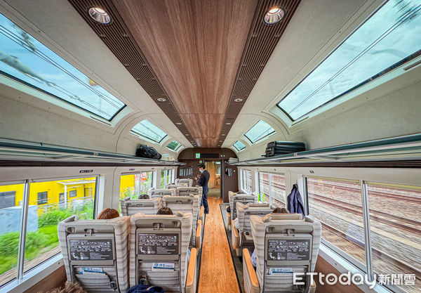 ▲▼Saphir踴子號（サフィール踊り子）。（圖／記者蔡玟君攝）