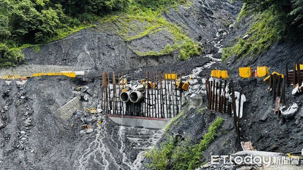 ▲山區強降雨聯外道路多處土石泥流，奧萬大森林遊樂區5月11日起暫時休園三天。（圖／林業保育署南投分署提供，下同）