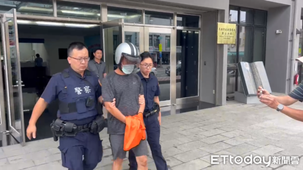 ▲▼高雄保時捷男酒駕撞死婦人。（圖／記者吳奕靖翻攝）