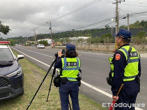 ▲台東關山警分局三日交通大執法取締交通違規114件。（圖／記者楊漢聲翻攝）