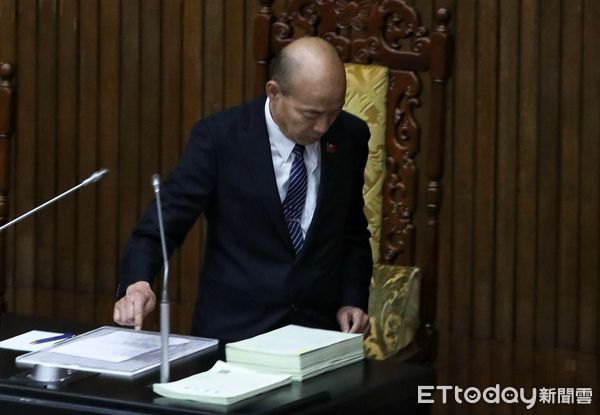 ▲▼韓國瑜生氣  立法院院會開始 現場空蕩蕩 沒有立委到場 韓國瑜要求各黨團自律 然後宣布休息 。（圖／記者屠惠剛攝）