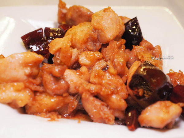 ▲▼珍珠坊吃到飽_菜單︱台北福華大飯店︱60道港點粵菜精緻美味︱捷運大安站。（圖／部落客WISELY`s 拍拍照寫寫字授權提供）