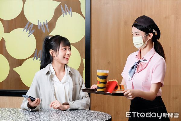 ▲▼麥當勞APP全球版新功能「手機點餐」台灣上線。（圖／業者提供）