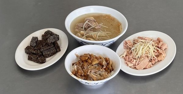 ▲▼鴨肉本。（圖／部落客小虎食夢網授權提供）