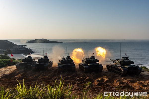 ▲▼陸軍金門防衛指揮部今（13）日舉行第二季「太武操演」。（圖／記者林名揚翻攝）