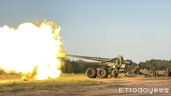 ▲▼陸軍金門防衛指揮部今（13）日舉行第二季「太武操演」。（圖／記者林名揚翻攝）