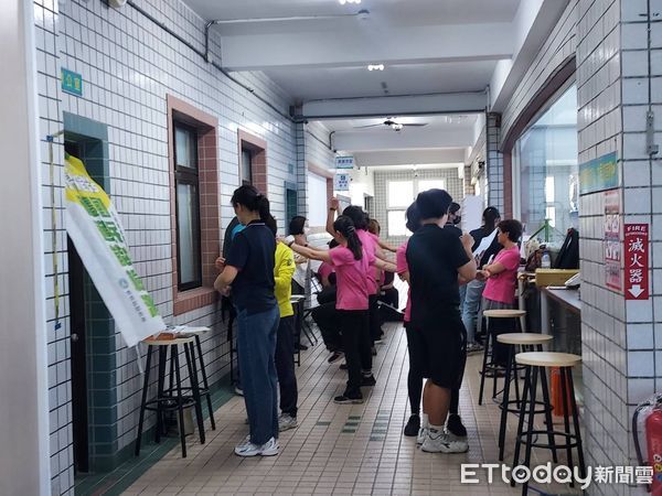 ▲▼  民雄泳池升級再出發 專業團隊進駐啟動新里程    。（圖／民雄鄉公所提供）