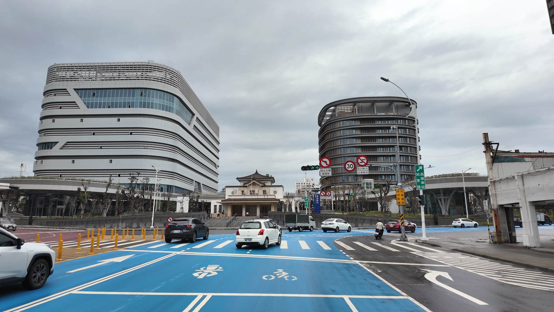▲▼高雄車站大都更計畫,高雄車站,旅館大樓,商業大樓。（圖／記者姜國輝攝）