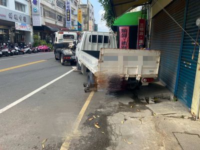 彰警獨創「佛系拖吊」13年！半路攔到車一律放行　免收保管費