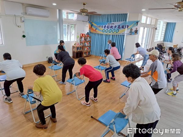▲▼    骨鬆肌少高風險運動營養班開課   。（圖／嘉義縣政府提供）