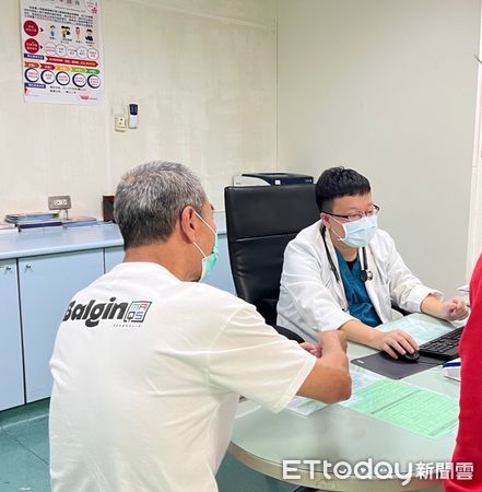 ▲▼  64歲男子院前心跳停止倒地醫院門口 嘉義醫院團隊聯手搶救 心導管手術火速開通血管 成功挽回一命  。（圖／嘉義醫院提供）