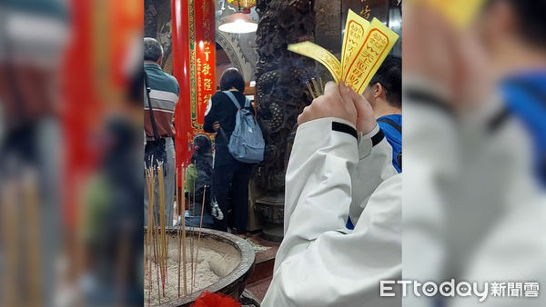 ▲▼富堡工業送暖香燈腳！媽祖進香逾30萬人參與 信仰路上不孤單。（圖／富堡工業提供）