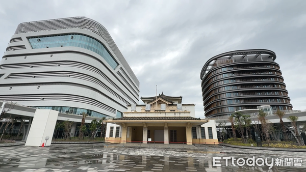 ▲▼高雄車站大都更計畫,高雄車站,旅館大樓,商業大樓。（圖／記者姜國輝攝）