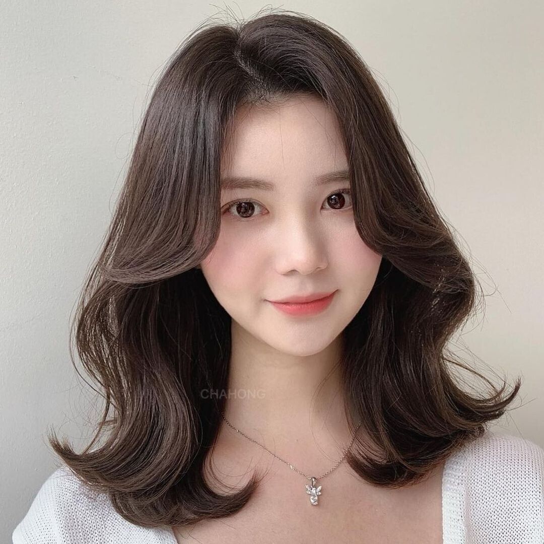 ▲法式瀏海        。（圖／翻攝自IG）