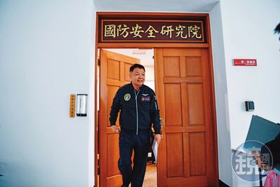 李文忠性騷下台最新對話截圖曝光 認打情罵俏卻也喊冤