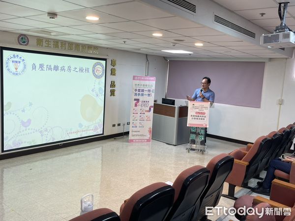 ▲新冠疫情升溫，南投醫院舉辦傳染病應變訓練、提升防疫實力。（圖／衛福部南投醫院提供）