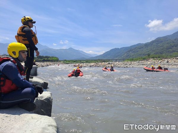 ▲▼因應極端氣候與水域災害風險，高雄市政府消防局為精進水域救援能量，於日前在內政部消防署訓練中心及南投水里溪、濁水溪流域等地，舉辦為期5天的「充氣式橡皮艇專業訓練課程」。（圖／記者吳世龍翻攝）
