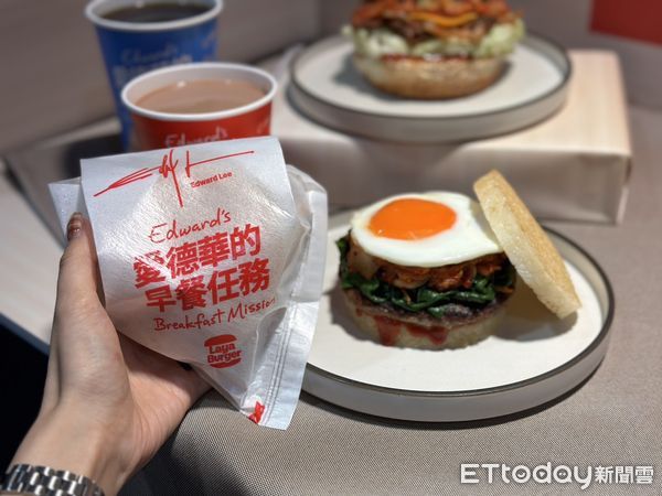 ▲▼拉亞漢堡找來 黑白大廚「愛德華·李」推出聯名餐點。（圖／記者蕭筠攝）