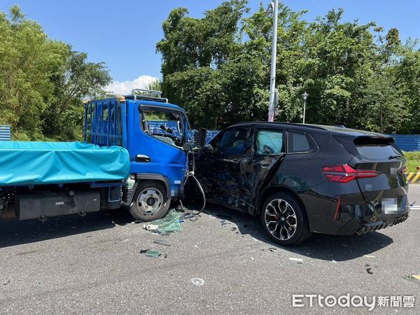 ▲▼BMW車禍             。（圖／記者游芳男翻攝）