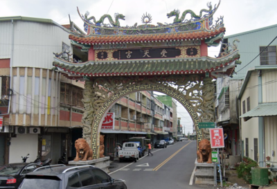 白沙屯媽祖首駐駕創歷史　南投受天宮60年牌樓要拆了
