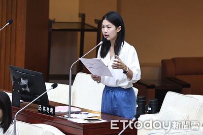 蕭美琴被指「蹭黃仁勳」　她怒批藍營：心態之歪令人搖頭