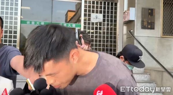 ▲陳大天鞠躬道歉了。（圖／記者邱中岳攝，下同）