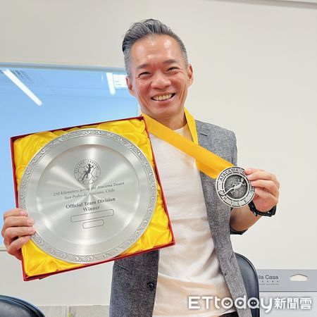 ▲耕建築董座成功挑戰智利極地超馬　黃張維再推「愛到最高點」跑進偏鄉替學童圓夢。（圖／記者陳弘修攝、黃張維臉書）