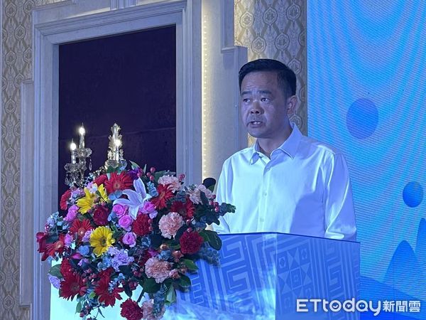 ▲▼ 桂林、抗戰、大陸國台辦副主任吳璽（紫衣）       。（圖／記者任以芳攝）