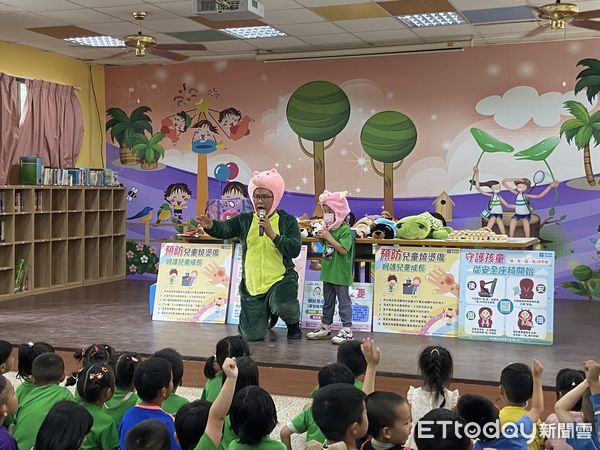 ▲南投縣政府於515兒童安全日前夕赴偏鄉校園辦理故事劇場。（圖／南投縣政府提供，下同）