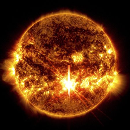 「全球大停電」要來了？太陽風暴強襲地球　專家警告：還有更多