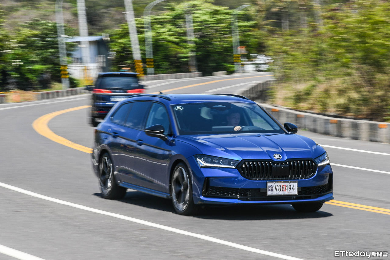 ▲新一代Skoda Superb年輕又變帥！內在舒適大空間，安全更是有感升級。（圖／記者徐煜展攝）