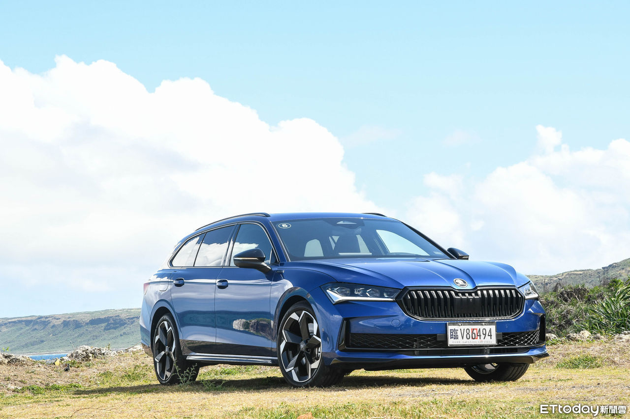 ▲新一代Skoda Superb年輕又變帥！內在舒適大空間，安全更是有感升級。（圖／記者徐煜展攝）
