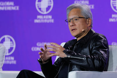 科技聖火點亮大巨蛋！　黃仁勳出任世壯運「科技聖火代表」