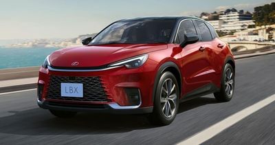 「LEXUS入門休旅」日本新年式登場！1.5升油電折合新台幣84萬